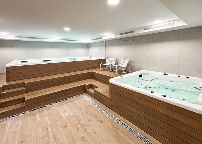 Dunes Penthouse - Brand New, Splendid Rooftop, Pool & Sea View * Marbella