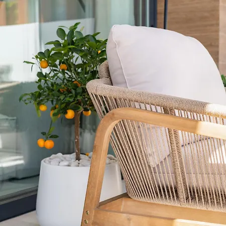 Dunes Penthouse - Brand New, Splendid Rooftop, Pool & Sea View 아파트 *