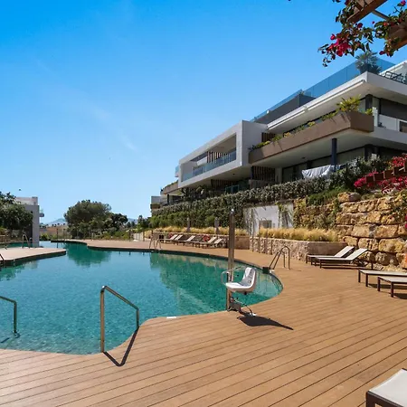 Dunes Penthouse - Brand New, Splendid Rooftop, Pool & Sea View
