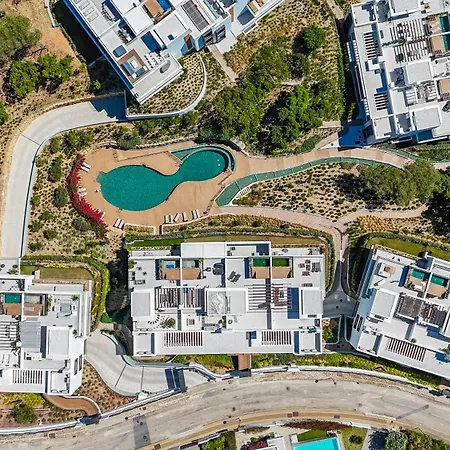 Dunes Penthouse - Brand New, Splendid Rooftop, Pool & Sea View 아파트 *