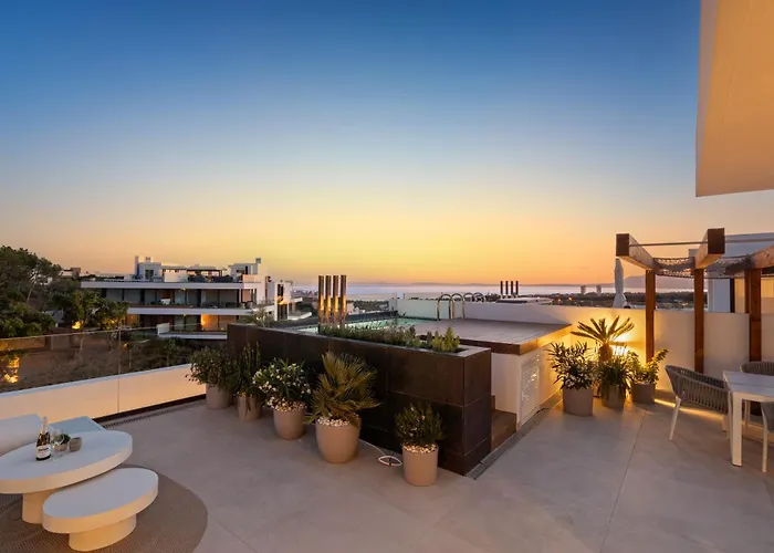 Apartament Dunes Penthouse - Brand New, Splendid Rooftop, Pool & Sea View *