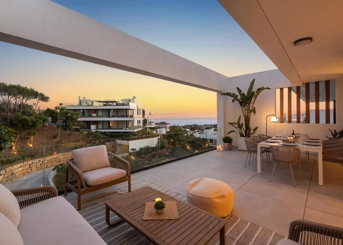 Dunes Penthouse - Brand New, Splendid Rooftop, Pool & Sea View * Marbella