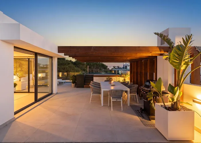 Dunes Penthouse - Brand New, Splendid Rooftop, Pool & Sea View Apartment *