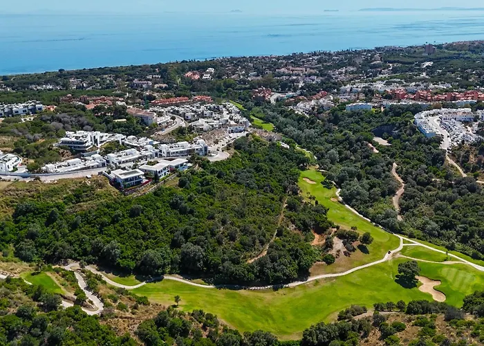 Dunes Penthouse - Brand New, Splendid Rooftop, Pool & Sea View