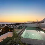 Dunes Penthouse - Brand New, Splendid Rooftop, Pool & Sea View